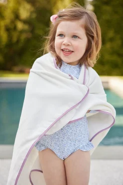 Piped Hooded Bath Towel and Washcloth Set