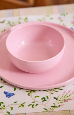 Plates in Pink, Set of 4