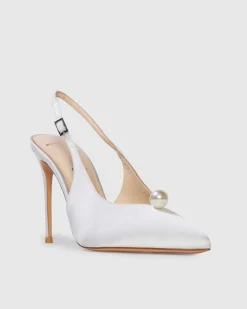 Reina 100 in White & Satin Pearl
