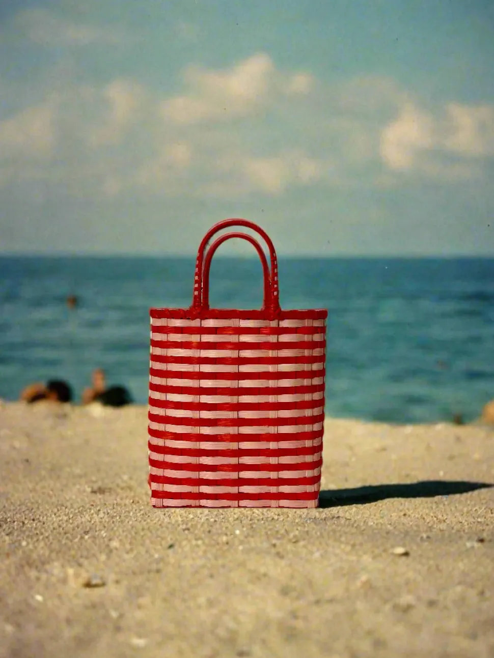 Retro-Travel Bucket in Tiger Lily & Scarlet