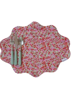 Reversible Wavy Placemat Made With Liberty Fabric in Wiltshire Stars & Adelajda’s Wish