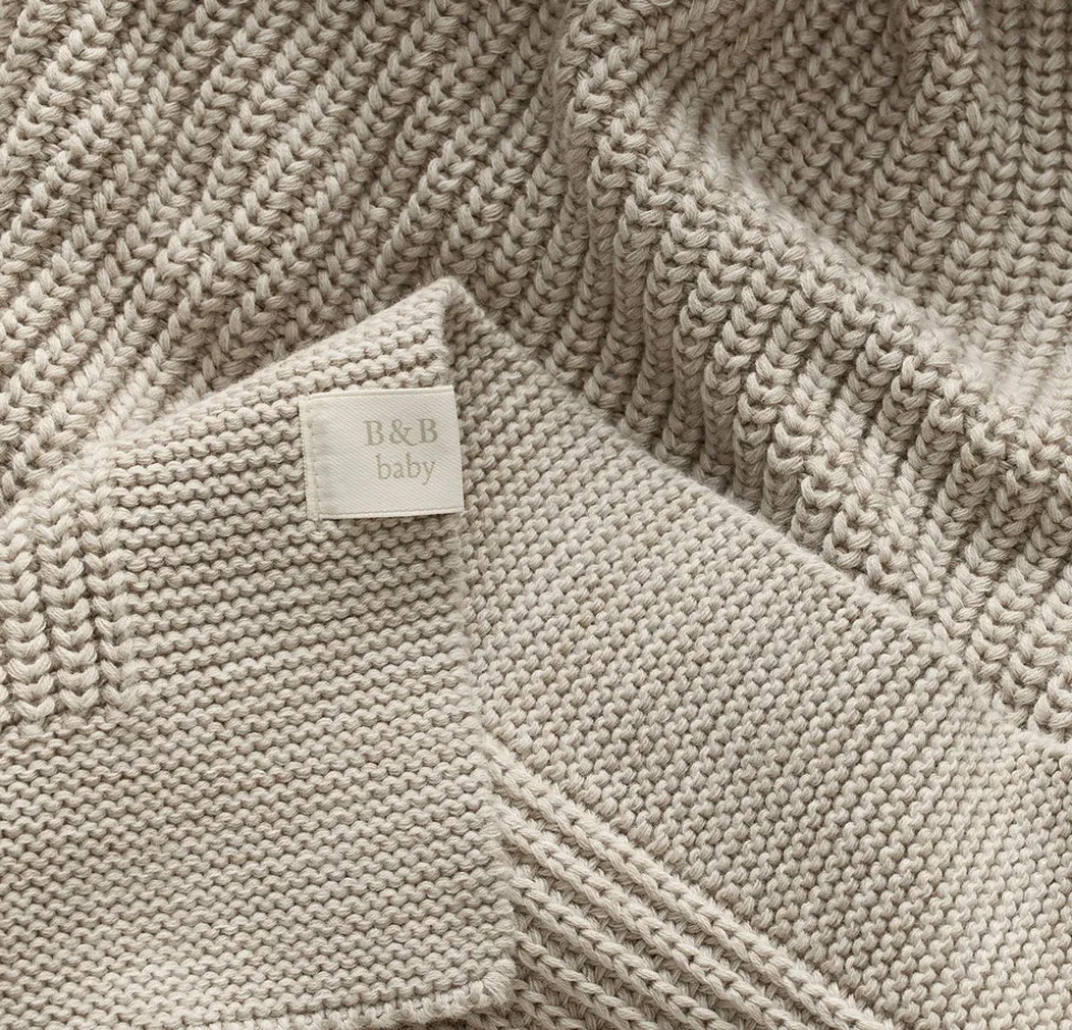Ribbed Knit Baby Blanket in Heathered Oatmeal