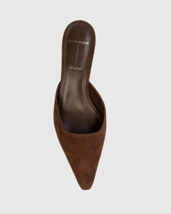 Riley 50 in Brownie Suede