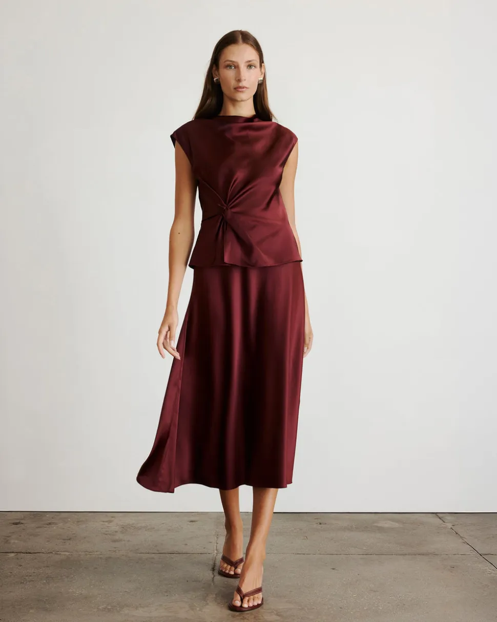 Robin Top in Mahogany
