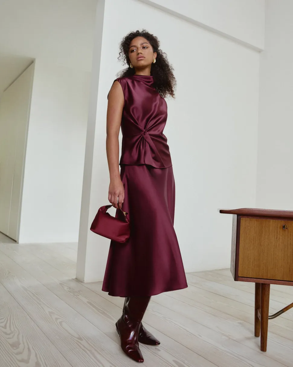 Robin Top in Mahogany