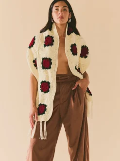 Round Top Rose Scarf