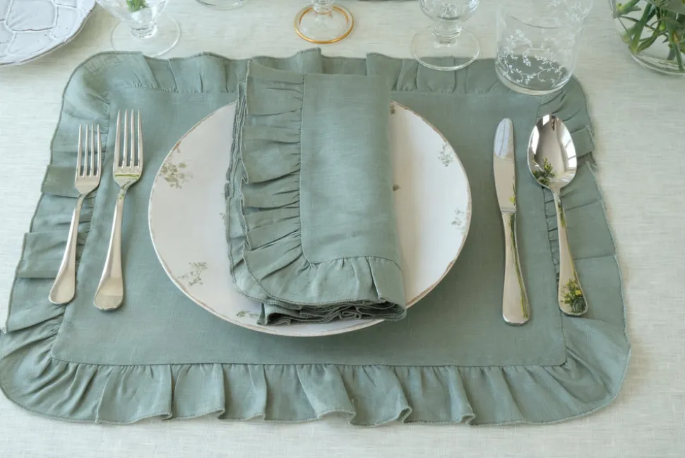Ruffles Sea Sonen Napkin and Placemat, Set of 2