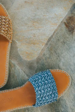 Saran Sandal in Blue