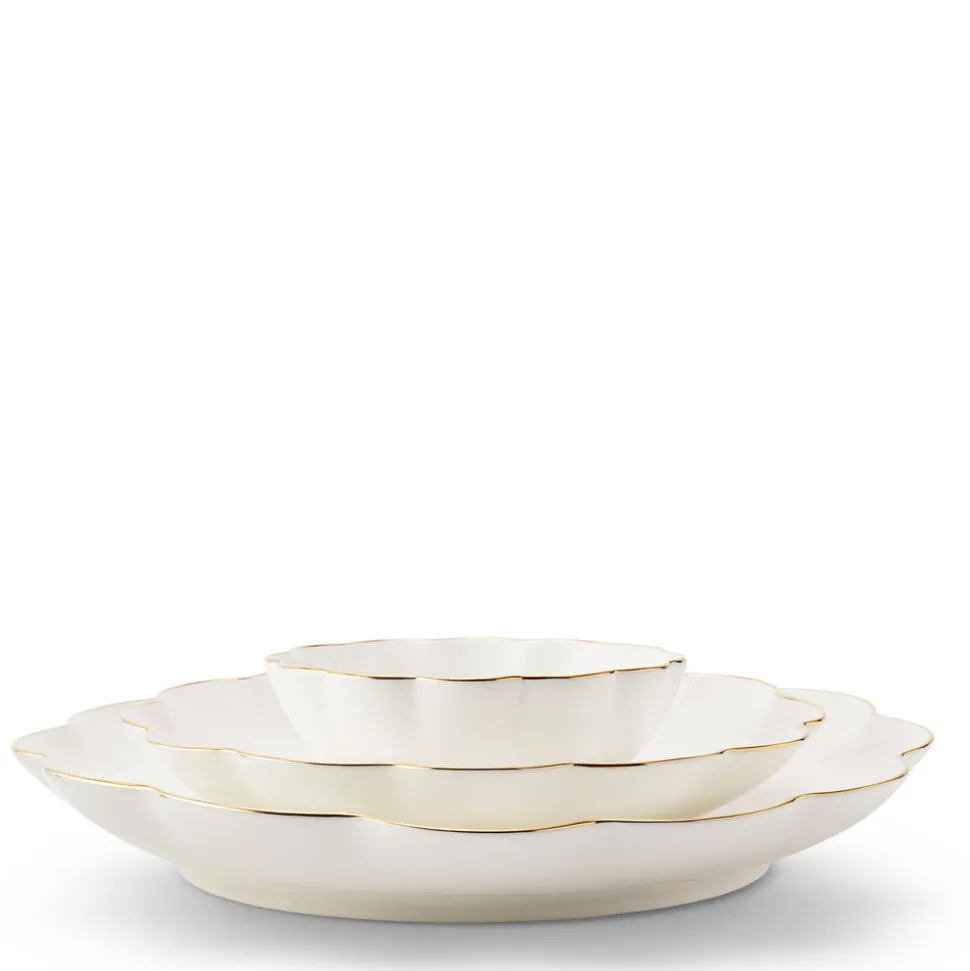 Scalloped Nesting Serving Dishes, Set of 3