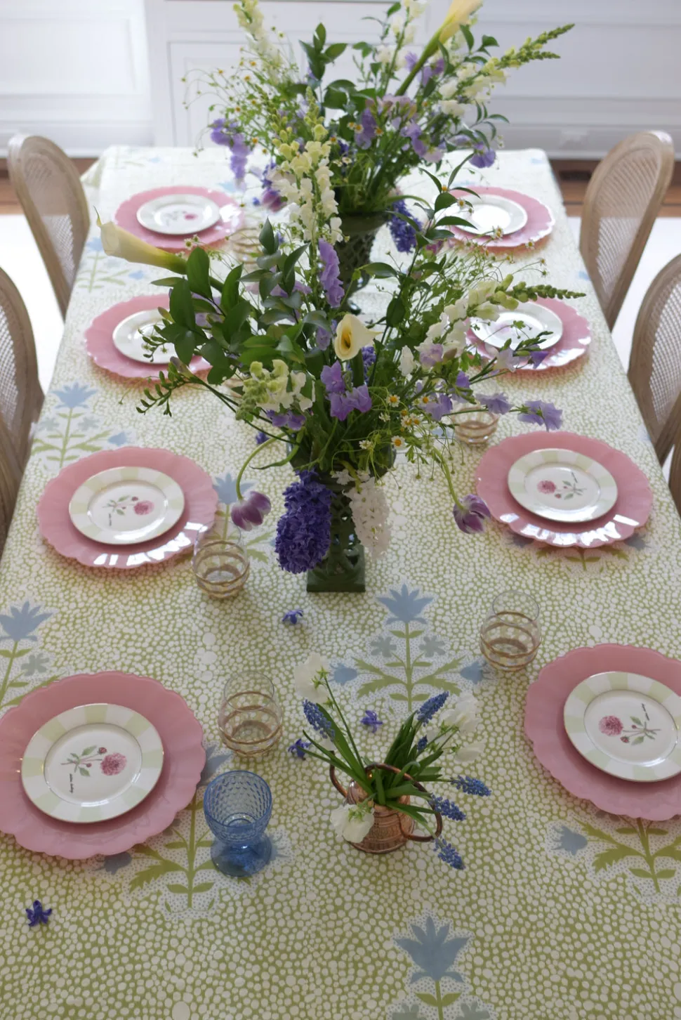 Shagreen Tulip Tablecloth