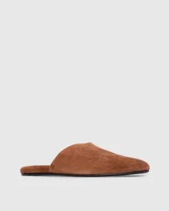 Shiloh in Tobacco Suede
