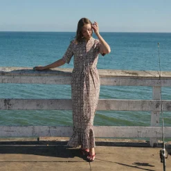 Short-Sleeve Shirt Dress in Brown with White Checkerboard