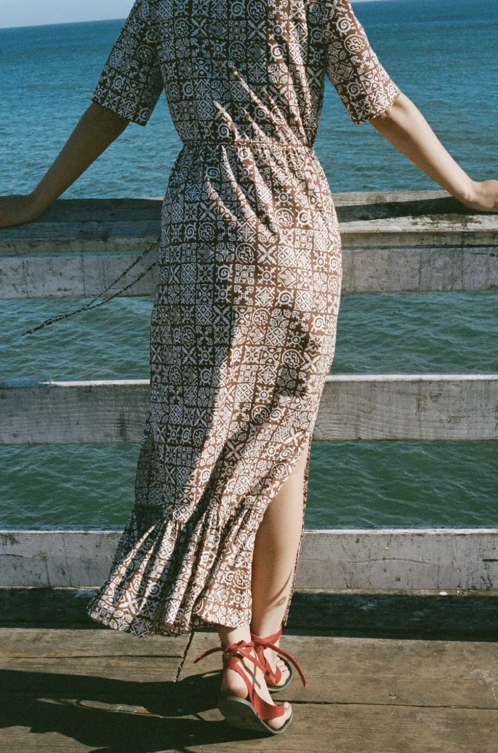 Short-Sleeve Shirt Dress in Brown with White Checkerboard