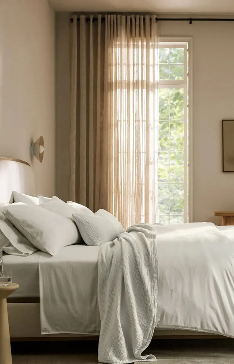 Signature Comforter Set in White