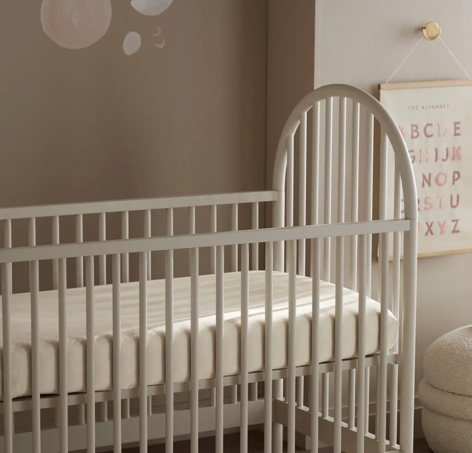 Signature Hemmed Fitted Crib Sheet in Natural