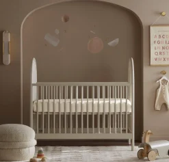Signature Hemmed Fitted Crib Sheet in Natural