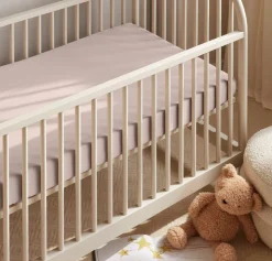 Signature Hemmed Fitted Crib Sheet in Dusty Rose