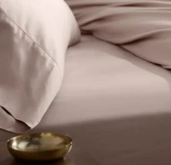 Signature Hemmed Sheet Set in Dusty Rose