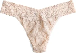 Signature Lace Low Rise Thong
