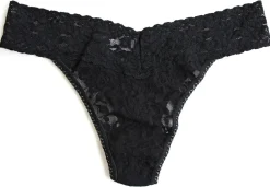 Signature Lace Low Rise Thong