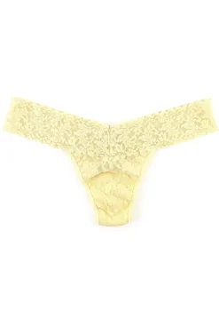 Signature Lace Low Rise Thong