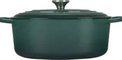 Signature Oval Dutch Oven in Artichaut