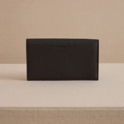 Skip 18 in Tumbled Grain Black