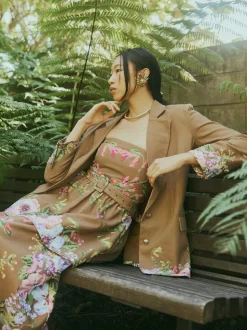 Sloan Blazer in Caramel Victorian Floral
