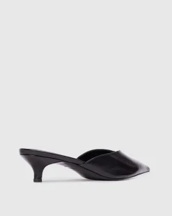 Sofia 35 in Black Leather