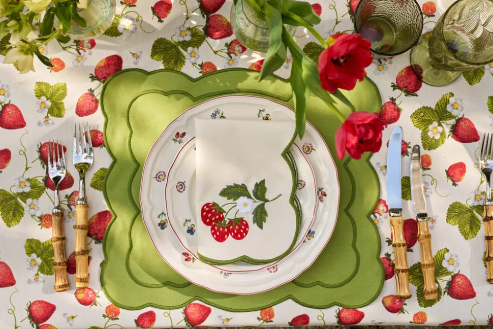 Strawberry Placemat and Napkin Set in Green