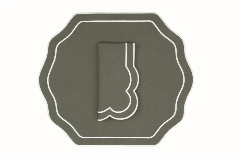 Stucco Linen Napkin and Placemat in Green, Set of 2
