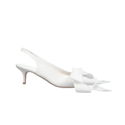Susie Pumps in White