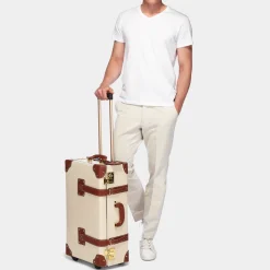 The Diplomat Cream Stowaway