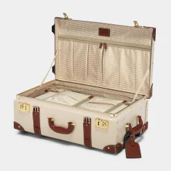 The Diplomat Cream Stowaway