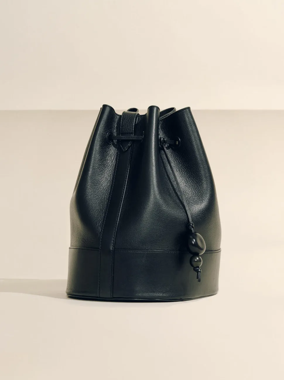 The Extra Large Drawstring in Black Nappa