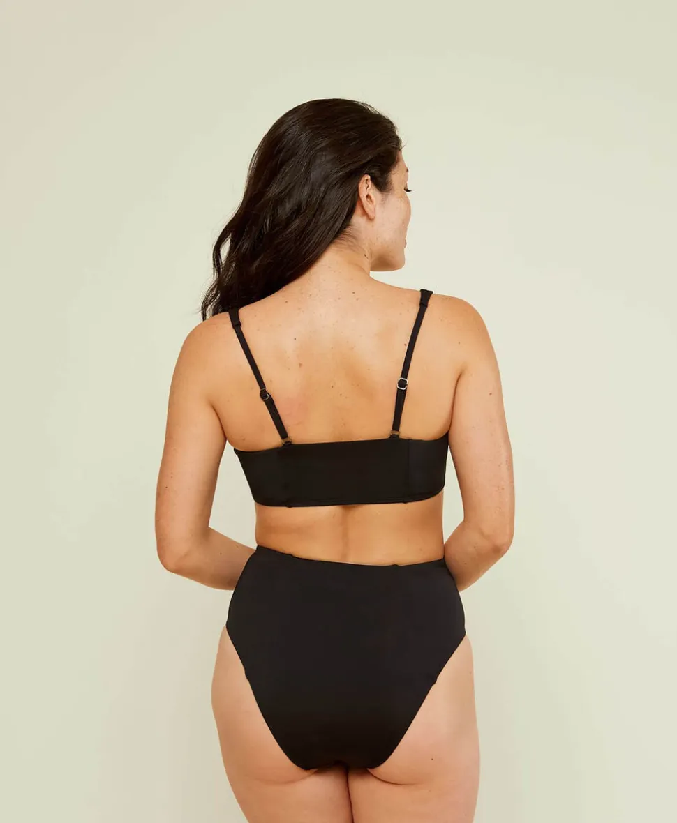 The High Waisted Bottom in Flat