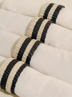 The Iraca Napkin Ring in Natural Black, Set of 4