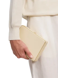 The Square Compact in Oyster Nappa