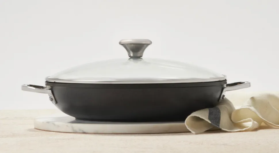 Toughened Nonstick PRO 4 qt. Shallow Casserole & Braiser with Glass Lid