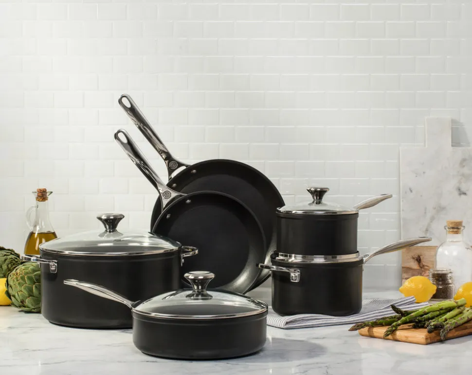 Toughened Nonstick PRO 10-Piece Set (8" Fry Pan, 11" Fry Pan, 2 qt. Saucepan w/Lid, 3 qt. Saucepan w/Lid, 3 1/2 qt. Saute Pan w/Lid, 6 1/3 qt. Stockpot w/Lid)