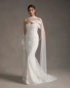 Tulle Scarf with Lace