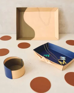 Twist Valet Tray