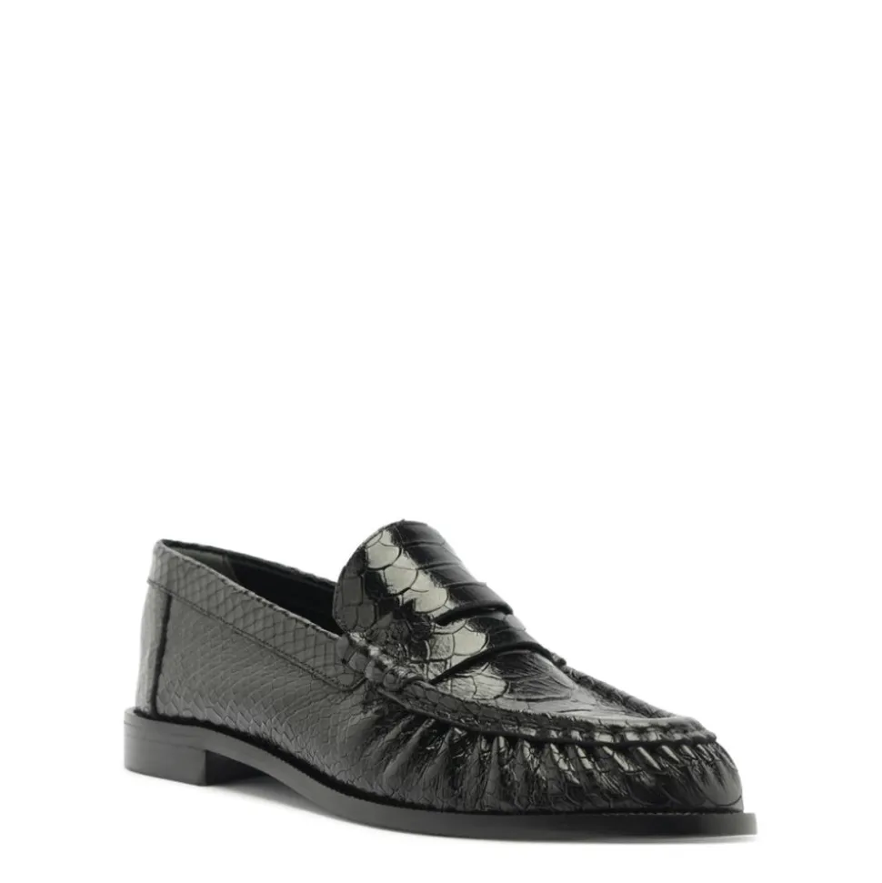 Tyche Flat in Black