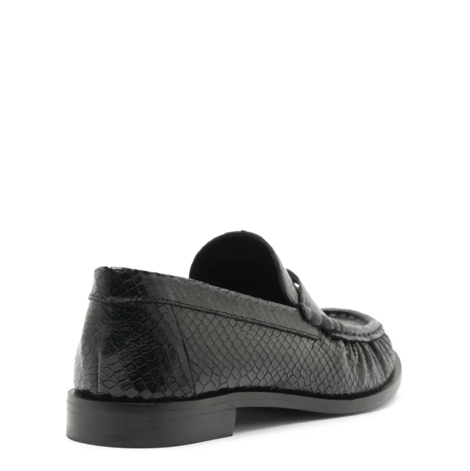 Tyche Flat in Black