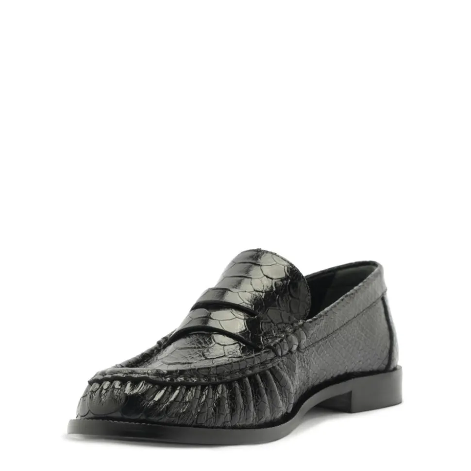 Tyche Flat in Black