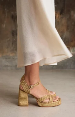 Valle in Old Gold