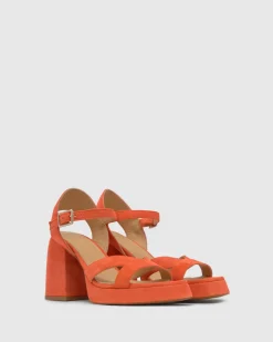 Vero in Papaya Leather