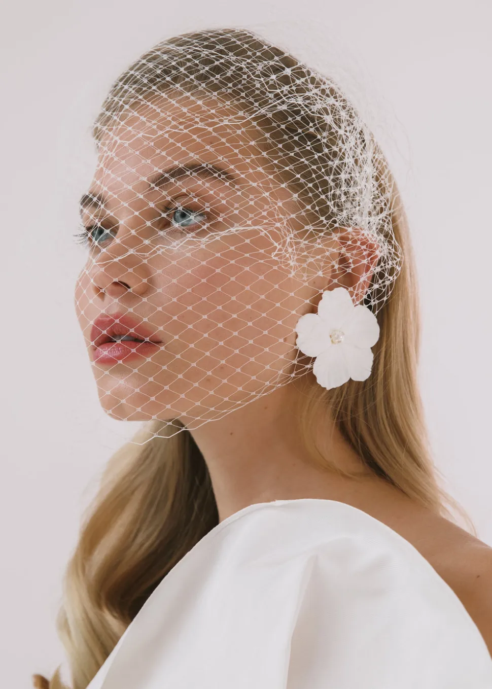 Verone Earrings in Cream