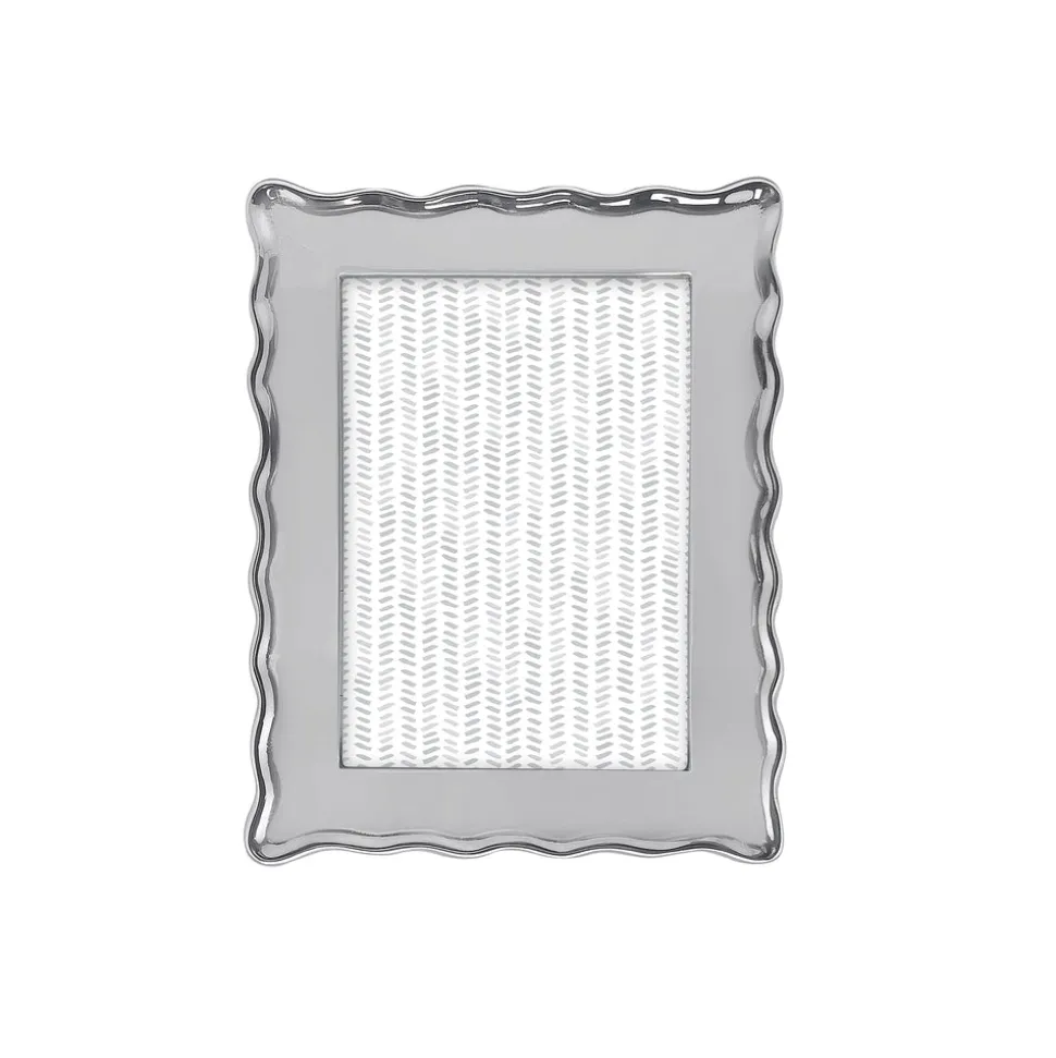 Wavy Engravable Frame